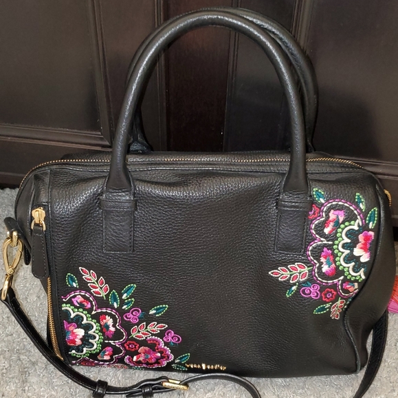 Vera Bradley Marlo satchel. Embroidered - Picture 3 of 8